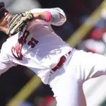 【朗報】カープ坂倉、4年ぶりサードも守備に問題なし！「全然大丈夫です」