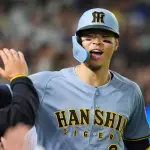 【朗報】佐藤輝明さん、神みたいな成績を残してしまうwwwwwwwww