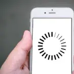 彡(ﾟ)(ﾟ)「月末で通信制限かかってもうた…せや！」