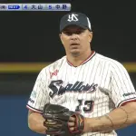 ヤクルト・オスナ、野手登板ｗｗｗｗｗｗ
