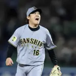 阪神・西勇　史上３人目３００戦連続先発　３６歳誕生日の伏見と花添えた　完封星チーム９度目で１２球団最多
