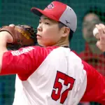 カープ『持丸バズーカ』発動！巨人浦田の盗塁阻止！！