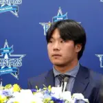 ＤｅＮＡ入団会見で活躍誓う　尾形崇斗「ＤｅＮＡのテクノロジーに興味」　井上朋也「打撃でチームの優勝に貢献」