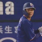 代打：高橋 周平 無死走者なし 7球粘った末にフォアボールを選ぶ 一塁