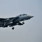 【朗報】🇺🇸アメリカ上院「F-14って世界一カッコイイ戦闘機だよな？だからまた飛ばすわ」→マーヴェリック法可決🐱
