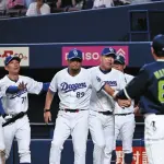 井上監督「こっちに向かって変なことを言ってる人が1人おった」