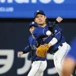【中日】村松開人、素手捕球からの爆送球!不規則バウンドに反応!バットでもマルチ安打!!
