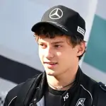 現在F1で1位のレーサーさん(19)、マッマに職場まで送ってもらっていたことが判明