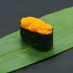 【悲報】寿司職人さん「最後にウニ食べますか？」→コースとは別料金で一貫7000円を請求してしまうｗｗｗｗｗｗｗｗｗｗ