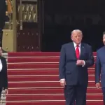 【画像】習近平さん、なんか既視感あるポーズを取ってしまう