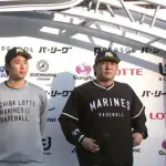 佐藤都志也(サトシ)さん、ピカチュウをつけてお立ち台に