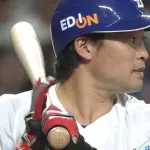 井上監督、9回裏加藤に代打を出さなかったことについて「代えて、何かあったら困る」