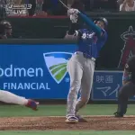 大谷翔平、第六打席1アウト満塁からマルチ安打となる走者一掃タイムリーツーベース！！！！！！！！！！！！！！