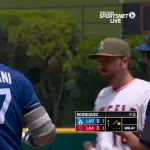 大谷翔平、第一打席でセンター前ヒット！前日から３打席連続安打！！！！！！！！！