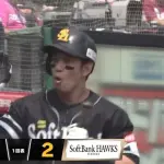 【楽天対ソフトバンク12回戦】ソフトバンク・栗原陵矢、楽天・藤井から第12号先制2ランホームラン！！！！！！！！！！！！！！