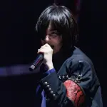 【悲報】新しい学校のリーダーズ・SUZUKAさん、メガネを外した結果がヤバすぎるwwwwwwwwww