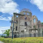 【悲報】日本人さん、核爆弾落とされたのに全然恨みを持ってないｗｗｗｗｗｗｗｗｗｗ