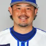 DeNA宮﨑敏郎が初回に自打球で途中交代、試合中に病院へ　相川監督は「打撲。登録抹消は現時点で考えていない」