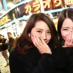 【悲報】ナンパ師さん、女子高生に声をかけて簡単に連絡先をGETしてしまうｗｗｗｗｗｗｗｗｗｗ