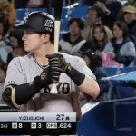 泉口　.214(108-24) 3本塁打　8打点　OPS.615
