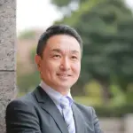 【悲報】元フジ長坂哲夫アナさん、海外投資で数千万円溶けました・・・・・・・・・