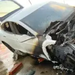 【悲報】旅行系YouTuberさん、750万円テスラがモバイルバッテリー発火で廃車に・・・・・・・・・