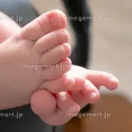 【悲報】少子化って子供3人以上の家庭をめちゃくちゃ優遇すれば解決するのではｗｗｗｗｗｗｗｗｗｗ