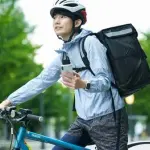 【悲報】フードデリバリーの配達員さんにおちんちんを露出した無職の20歳男さん逮捕・・・・・・・・・