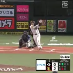ソフトバンク・山本祐大、移籍後初のホームラン！上茶谷と小さくデスターシャも
