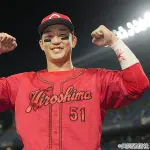 【悲報】 WBC代表カープ小園さん、史上最低の遊撃手になってしまう