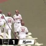 先発ロング、初回8被安打8失点
