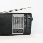 野球のラジオ中継聞いとる奴www