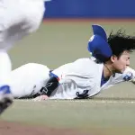 中日・村松開人、頭の中に『離脱』ない！ 3回守備で右手首強打のヒヤリアクシデントも軽症強調　「魔法をかけてもらいます」25日のオフは治療に注力　
