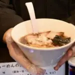 【朗報】ラーメン屋さんにティッシュが置いてない謎、解決するｗｗｗｗｗｗｗｗｗｗ