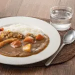 カレーにもっとも合う飲み物