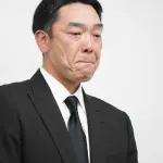 阿部・巨人監督が辞任