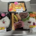 【悲報】半額弁当の時間になるとスーパーに現れる不気味な風体の男性さんｗｗｗｗｗｗｗｗｗｗ