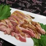 【悲報】九州人さん、鶏肉を生で食べるらしい・・・・・・・・・