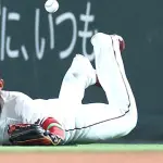 カープ名原〝痛恨〟お見合い落球。ハーン3失点。床田7回8K零封！大盛3号先制弾も1得点のみ。拙守連発で逆転負け【広島1-3ロッテ/試合結果】