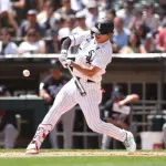 村上宗隆★19本塁打（1位）39打点（3位）39得点（3位）41四球（4位）ops.917（5位）77三振（1位タイ）率.234（45位）