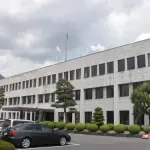 【悲報】17歳と18歳の2人組さん、鉄パイプで警察署を襲撃してしまうｗｗｗｗｗｗｗｗｗｗ