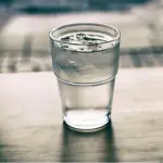 【悲報】ワイ「水って気持ち悪くね？」←ガチで理解されないｗｗｗｗｗｗｗｗｗｗ