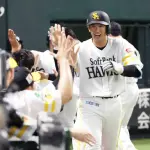 【朗報】ソフトバンクホークスさん、突然日本代表クラスの正捕手が生えてくる