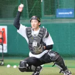 山本祐大 (27).378 2本 出塁率.452 OPS1.020