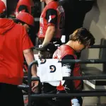 【悲報】「村上宗隆は負傷者リスト入りが濃厚」と米メディア、監督も「数週間はかかるだろう」