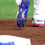 【MLB】こんなところにもデコピンが…大谷翔平、スパイクの裏に愛犬イラスト　作者感激「特別な感覚です」
