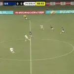 【悲報】長友さん、ドフリーなのにパスを出して貰えない