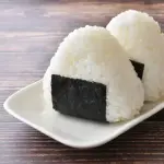 野球ってプレー中におにぎりって食べていいの？