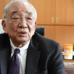 広島の元オーナー、スカウト会議に出現wwwwwwwwww