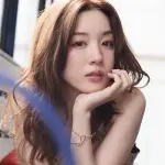 【悲報】永野芽郁さんの最新写真集、5000円wwwwwwwwww